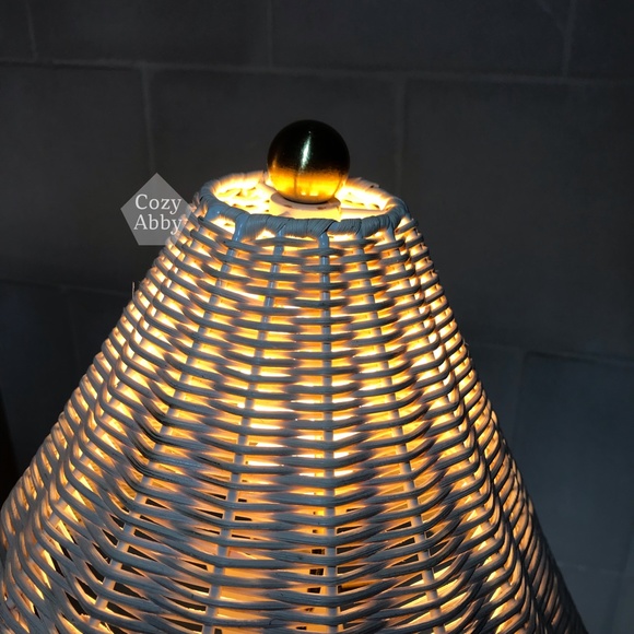 Lillian August Parasol Rattan Table Lamp Antiqued Brass Scalloped Edge - Picture 2 of 7